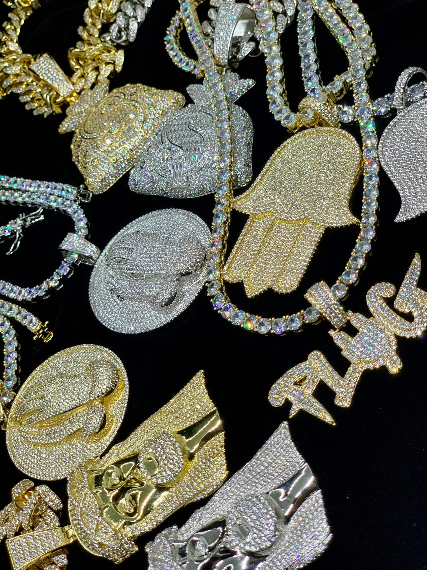 PENDANTS