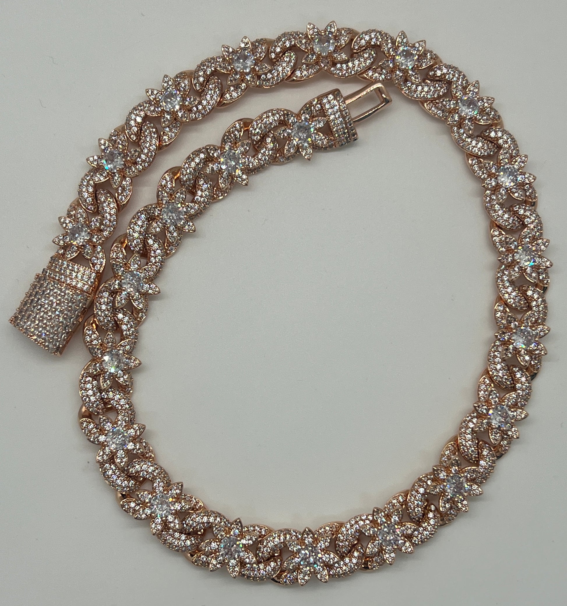 Flower Cuban chain silver plated close up