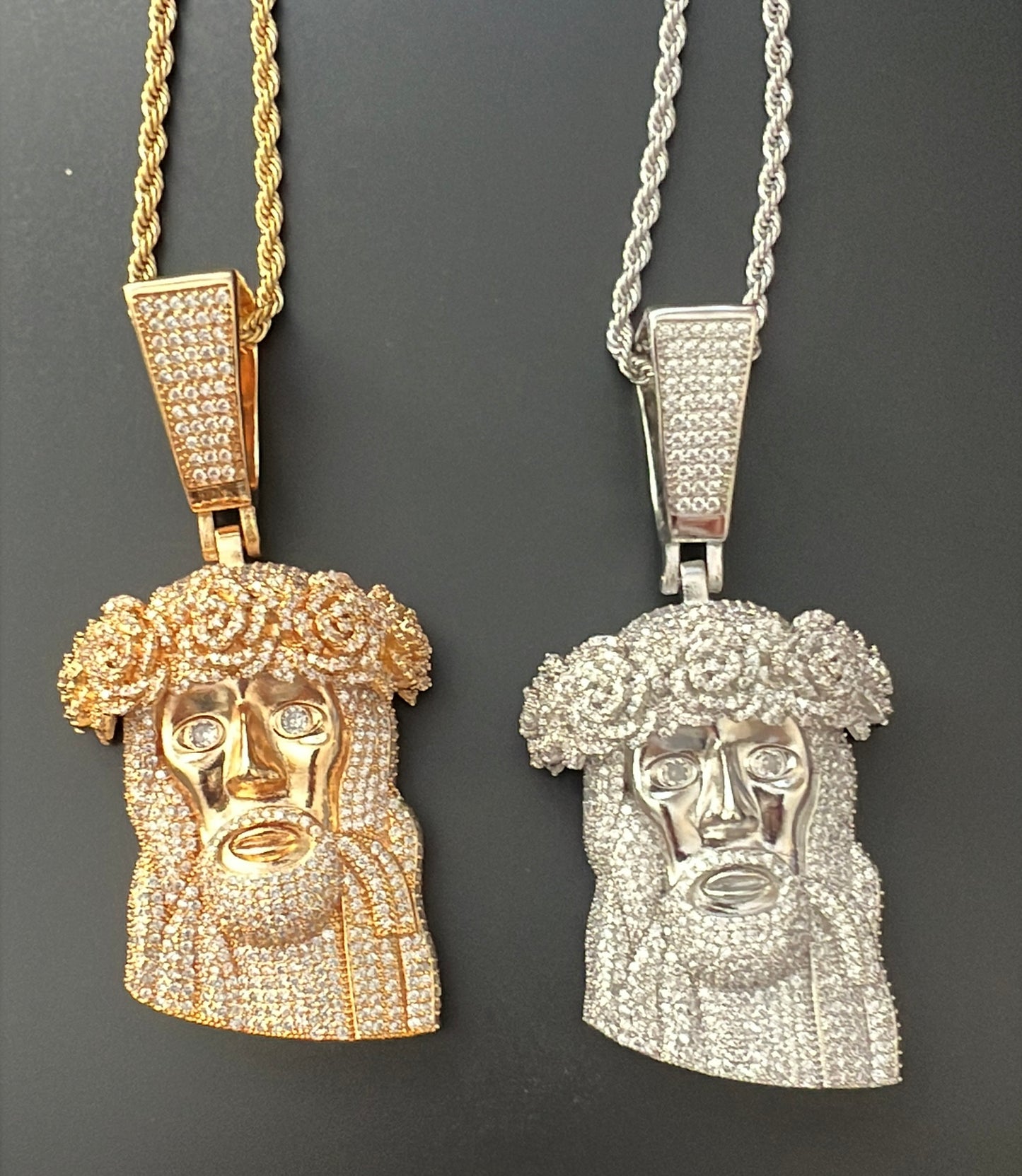Charmbox Men Rose Head Jesus pendant with 20 inch rope chain gold plated