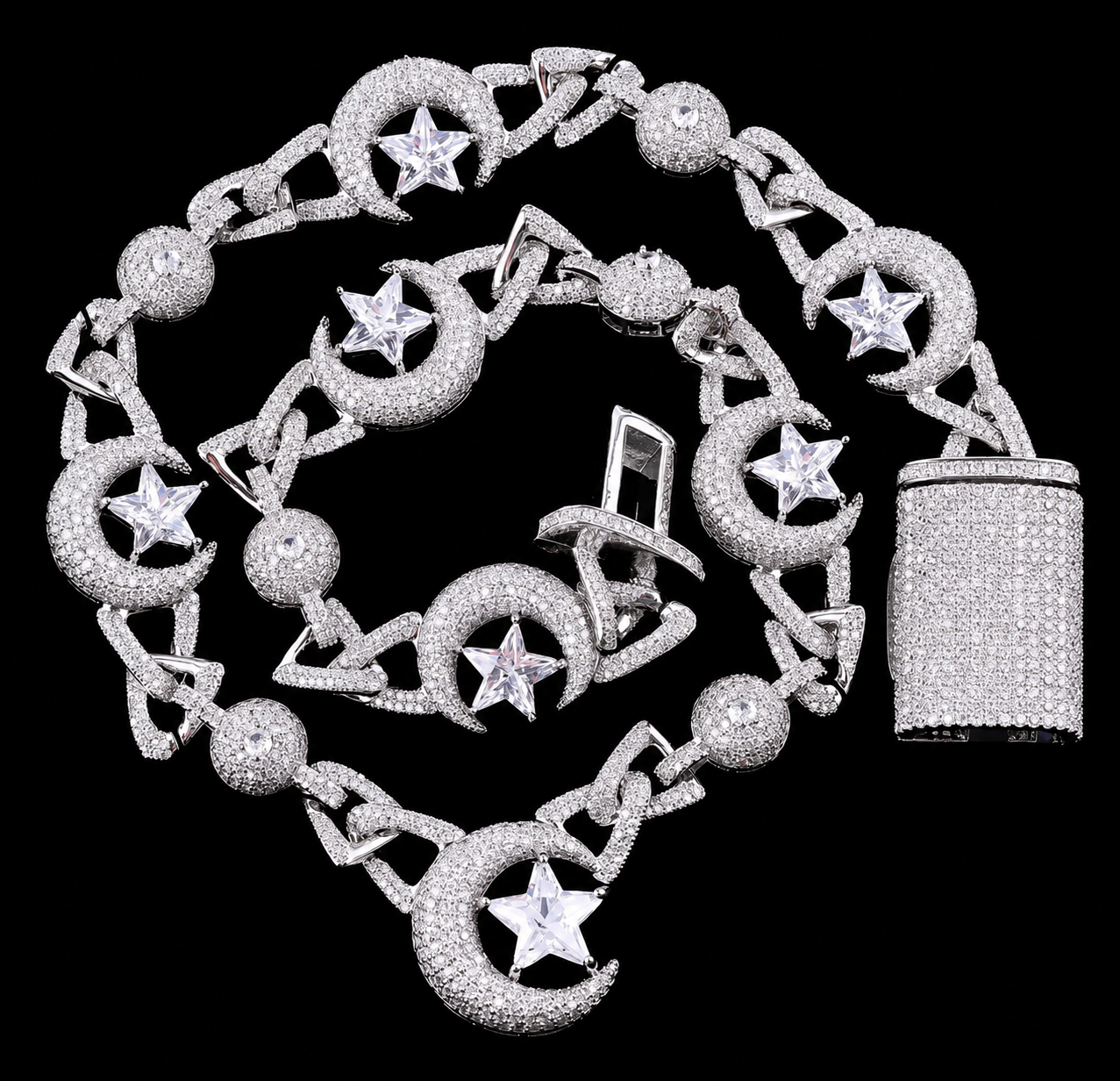 Iced out moonstar chain silver plated close up