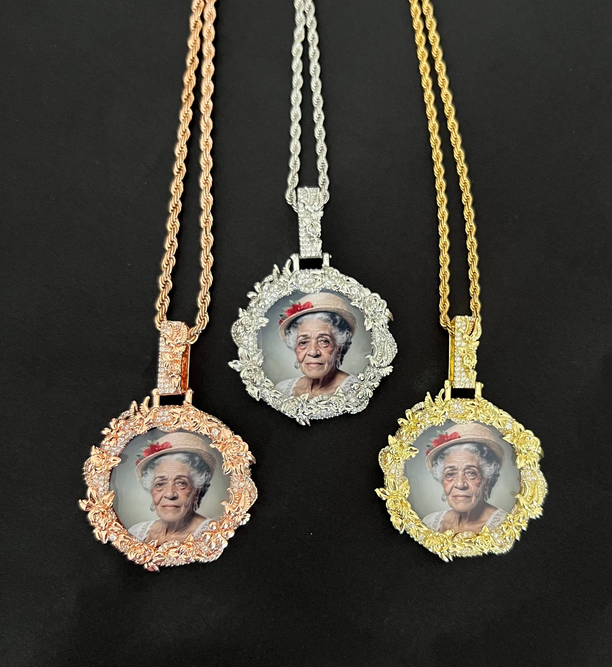 Charmbox Men Thorn picture pendant gold plated personalized photo