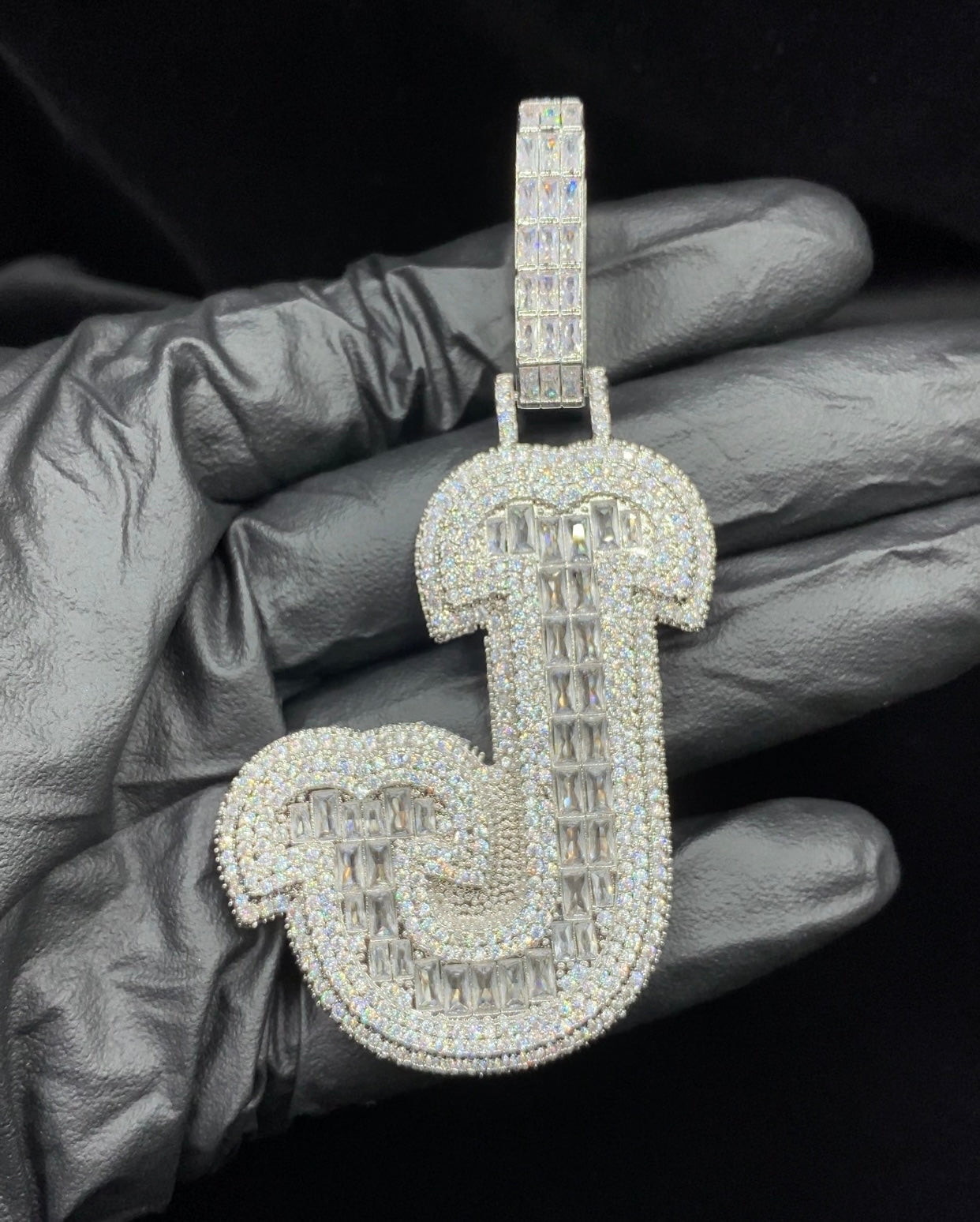Snow Initial Custom