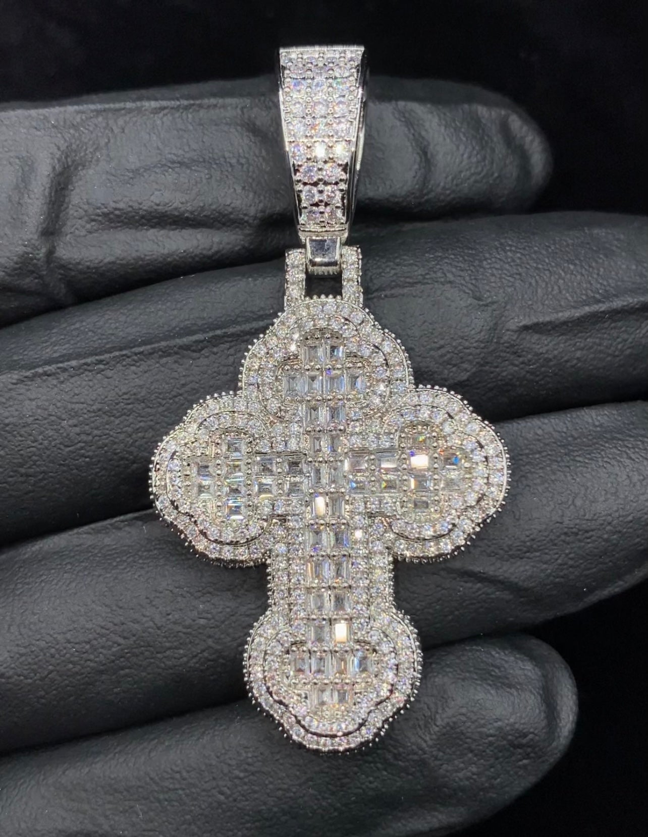 Charmbox Men baguette cross pendant gold plated cubic zirconia