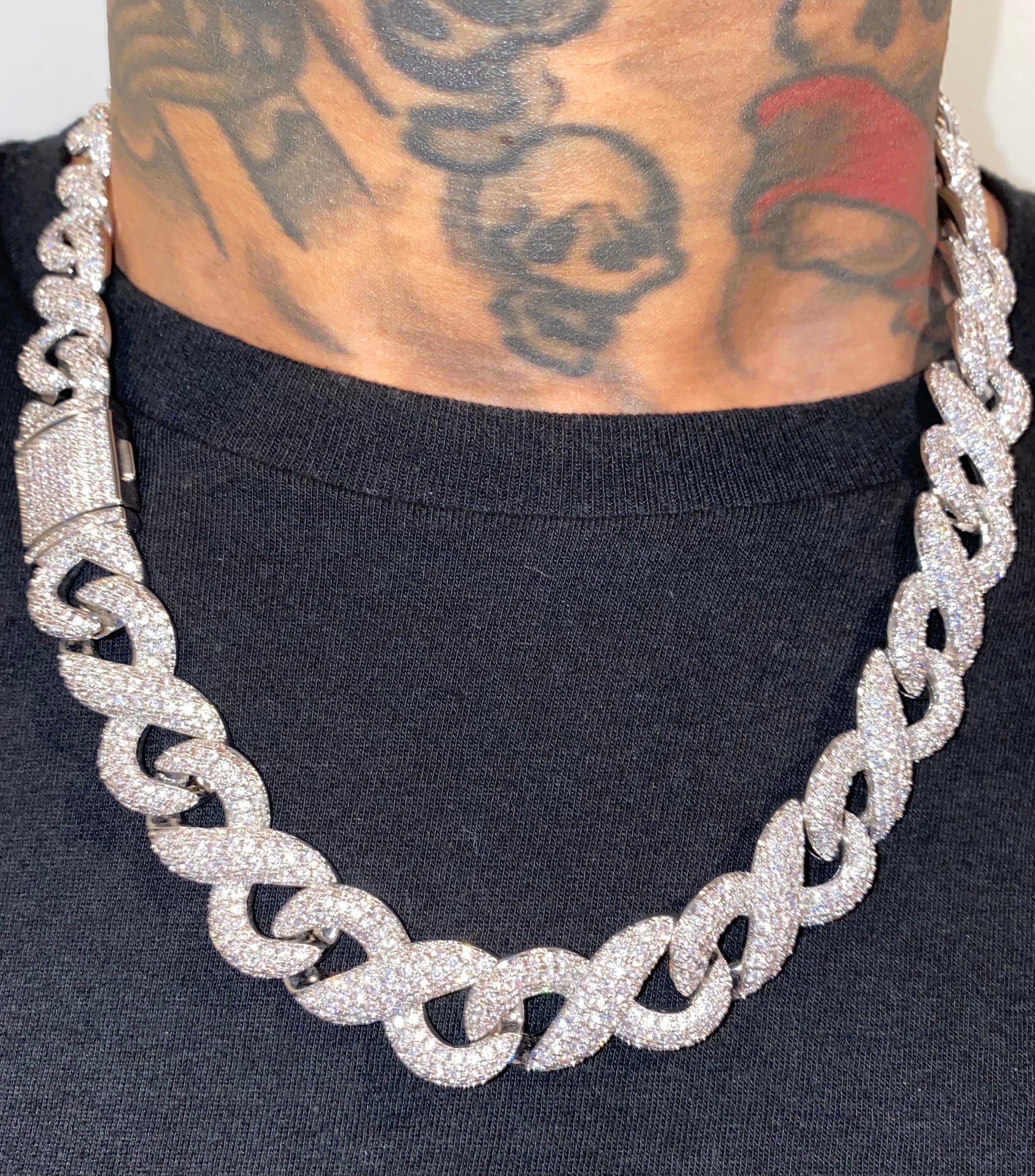 15mm infinity link Cuban chain worn by model, Charmbox Men