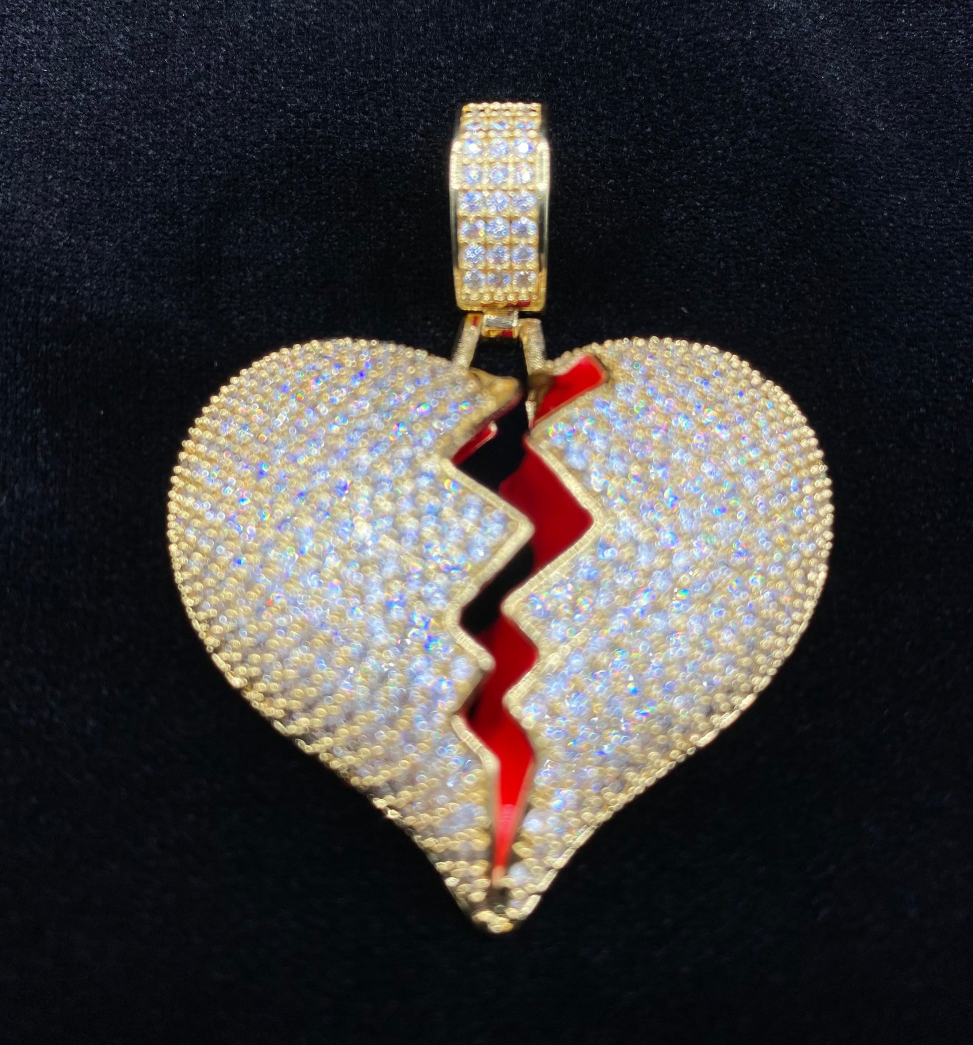 Charmbox Men heartbreak pendant gold plated cubic zirconia