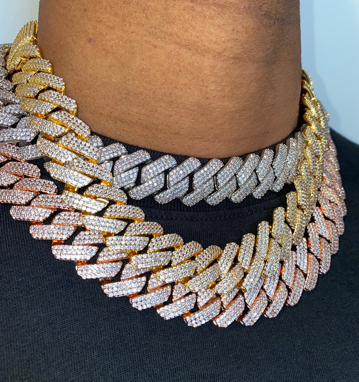Charmbox Men Boss Cuban chain 20mm gold plated iced out