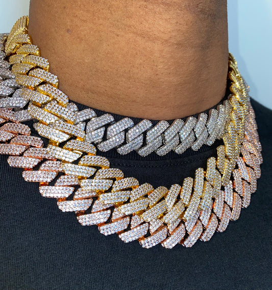 Charmbox Men Boss Cuban chain 20mm gold plated iced out
