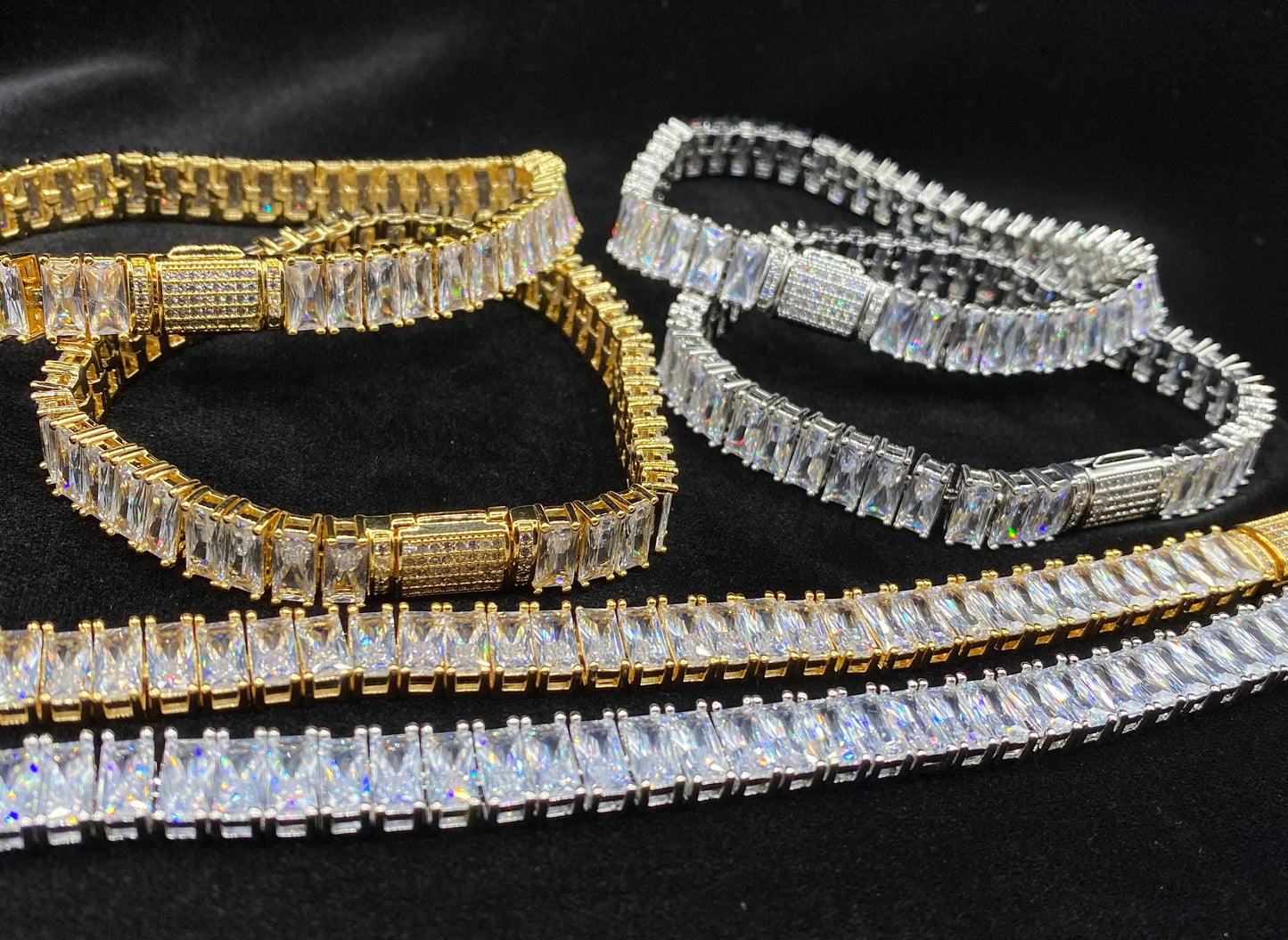 Charmbox Men iced out baguette herringbone bracelet gold plated