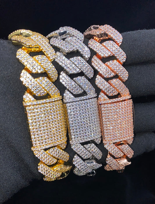 Charmbox Men Boss Cuban bracelet gold plated iced out