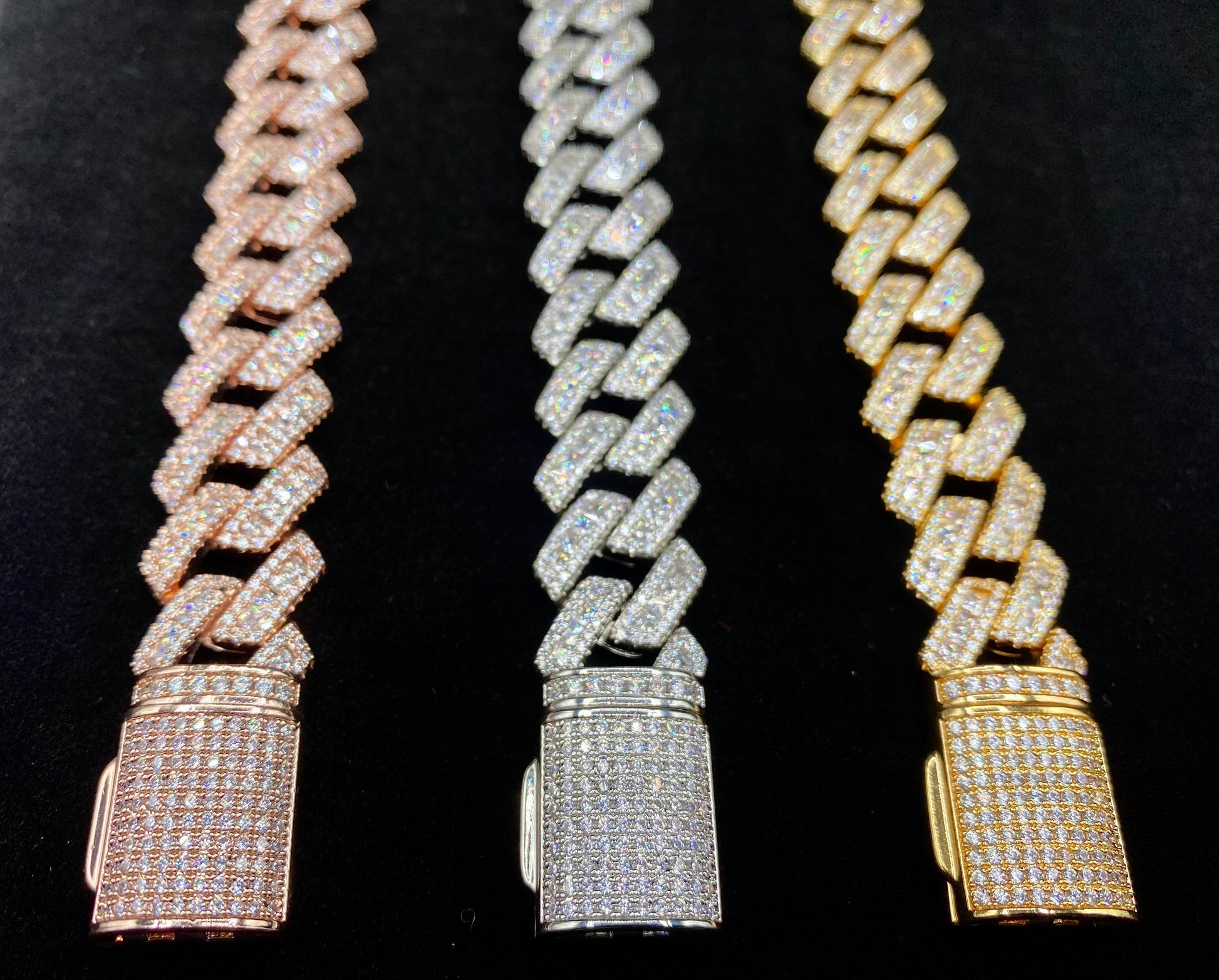 Charmbox Men Flossy baguette Cuban bracelet gold plated iced out